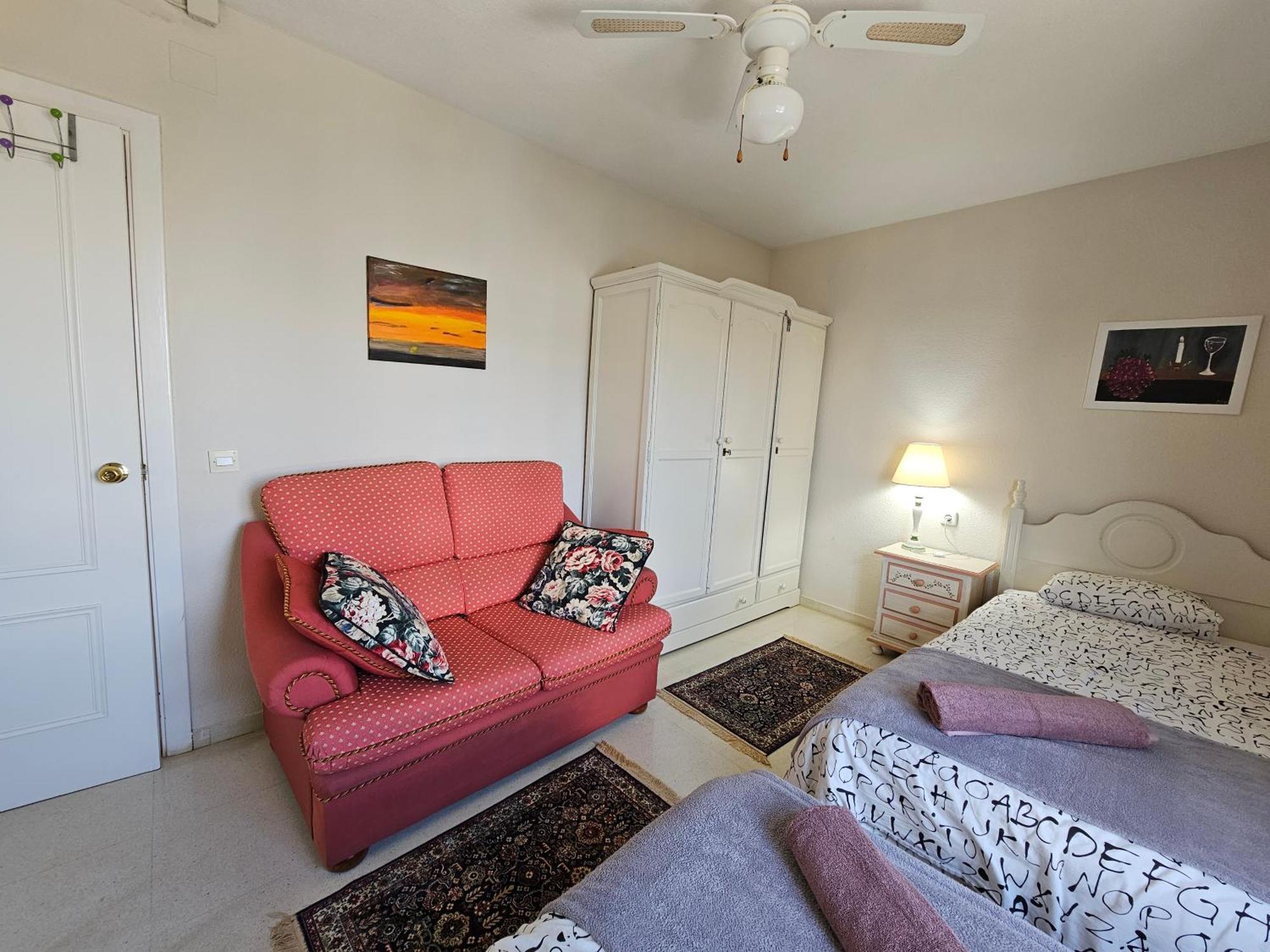 Appartement Rymlig Laegenhet Foer 7,8 Persons In Boliches, Fuegirola